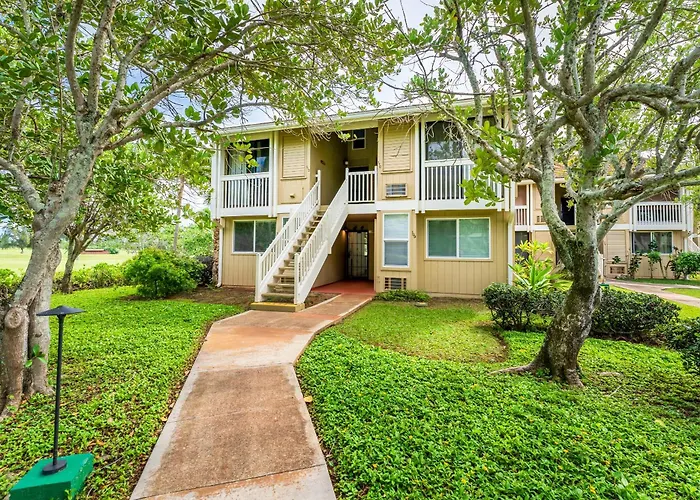 Welcome To Gorgeous Hideout - Your Serene Hawaiian Escape!